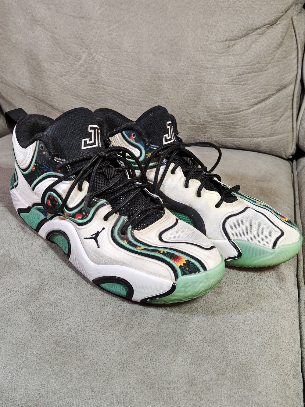 Jordan Men’s White & Green Athletic Basketball Sneakers with Black Accents
